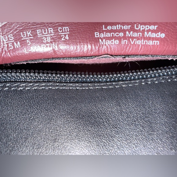 Franco Sarto NWT Sz 7.5M Elegant Black Leather Knee-High Kitten Heel Boots SH250 - Picture 9 of 11